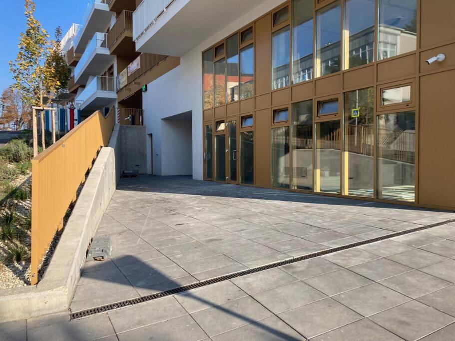 Komfortny Apartman A407 V Centre Nr, Bez Kuchyne, Parkovisko Zdarma Neutra Exterior foto