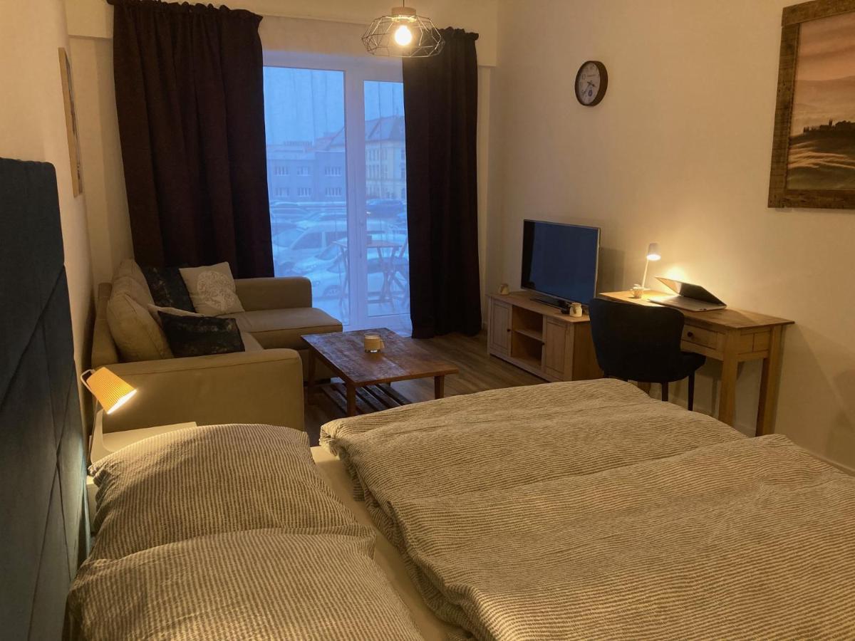 Komfortny Apartman A407 V Centre Nr, Bez Kuchyne, Parkovisko Zdarma Neutra Exterior foto
