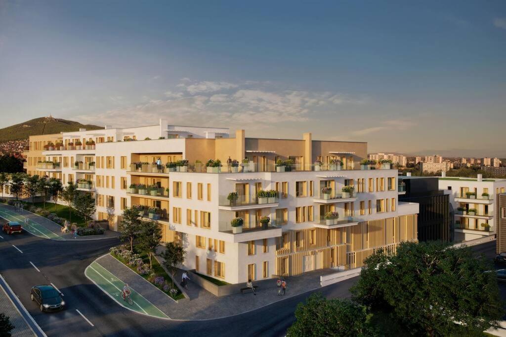 Komfortny Apartman A407 V Centre Nr, Bez Kuchyne, Parkovisko Zdarma Neutra Exterior foto