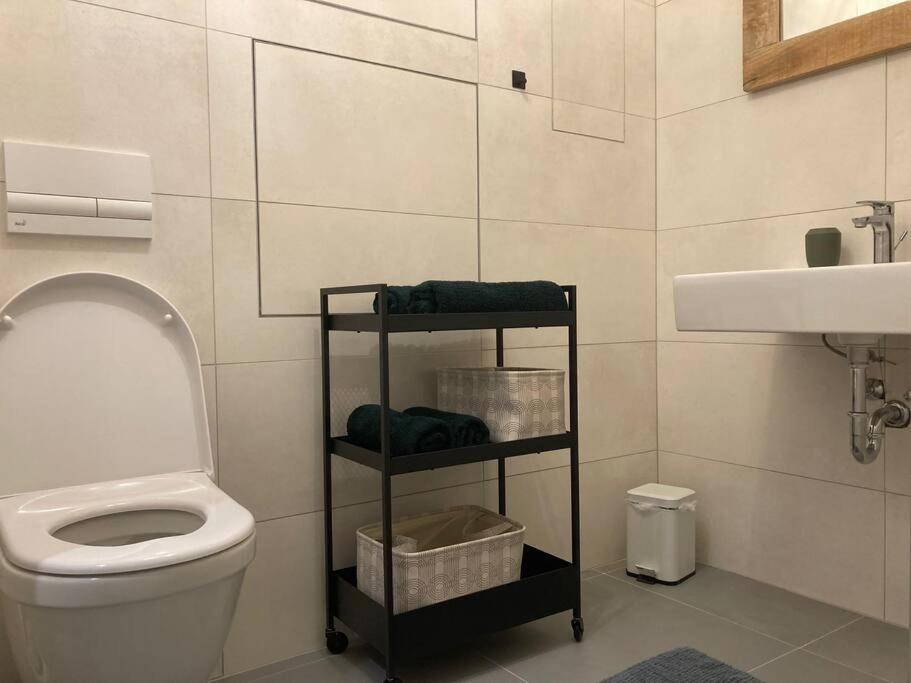 Komfortny Apartman A407 V Centre Nr, Bez Kuchyne, Parkovisko Zdarma Neutra Exterior foto